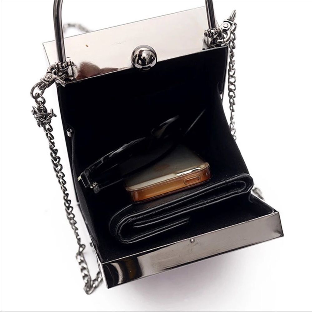 Fashion acrylic rectangular crossbody hand bag - Picture 4 of 5